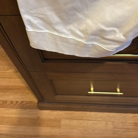 INC International Concepts Cream Women's Bermudas - Picture 7 of 10